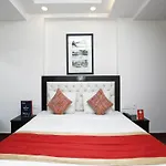 Oyo 14765 Amar Villa